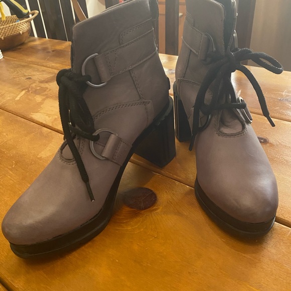 Sorel Margo Boots - Picture 3 of 12